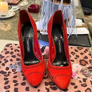 TOM FORD red suede eyelet laser cut pumps size 8.5